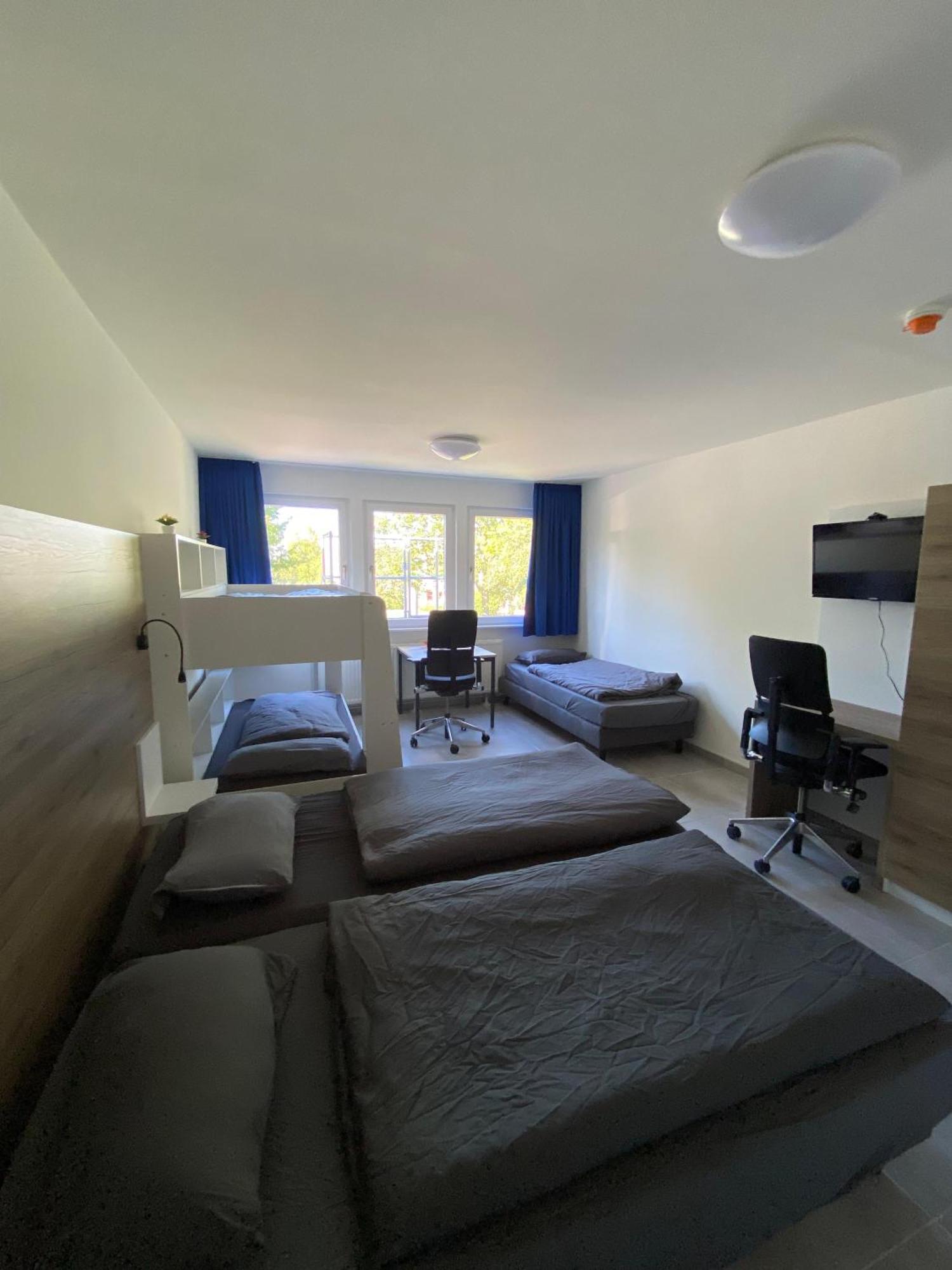 Mk Hostel Oyten - Free Wifi & Parking - 24H Check-In Esterno foto