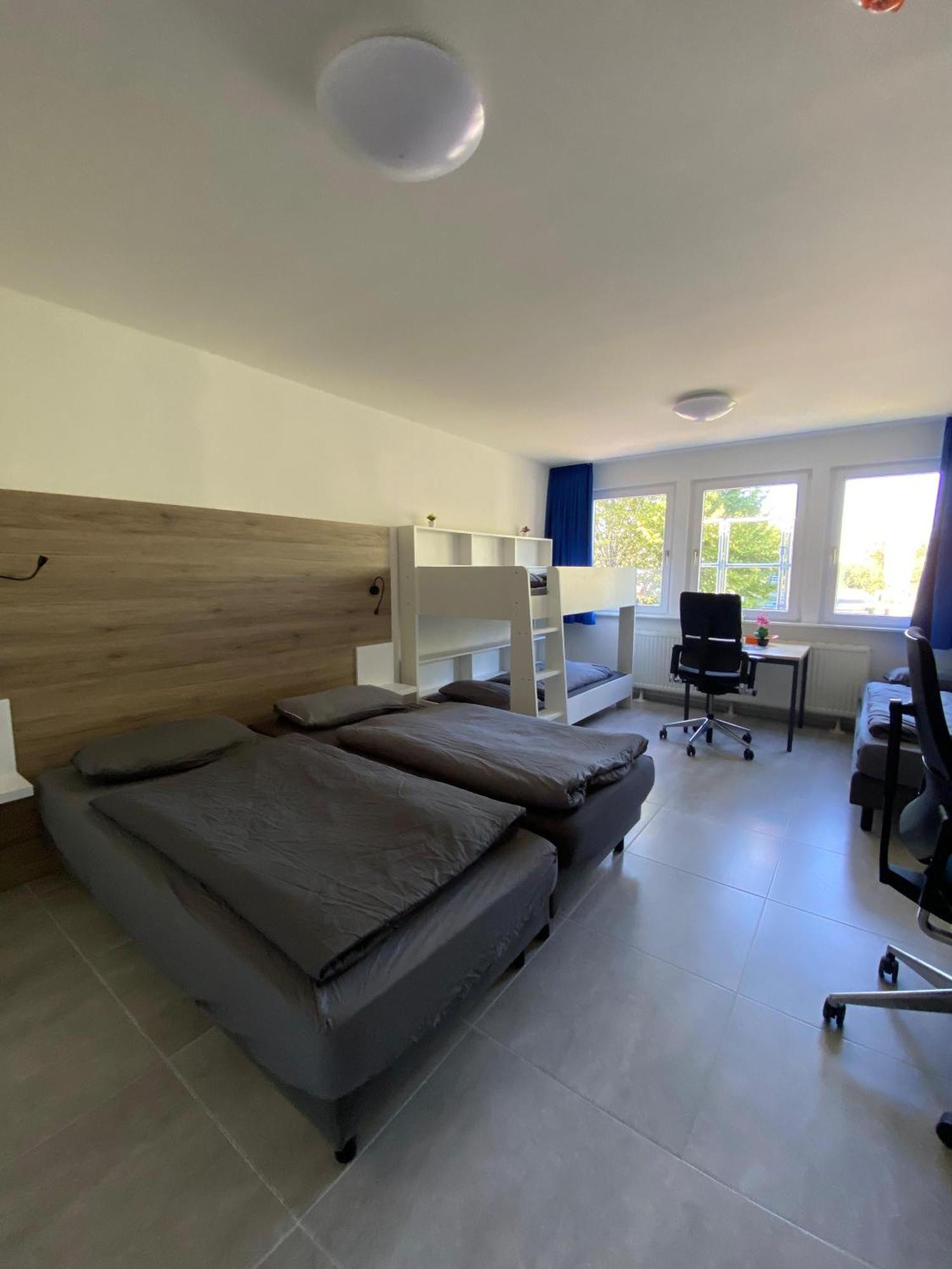 Mk Hostel Oyten - Free Wifi & Parking - 24H Check-In Esterno foto