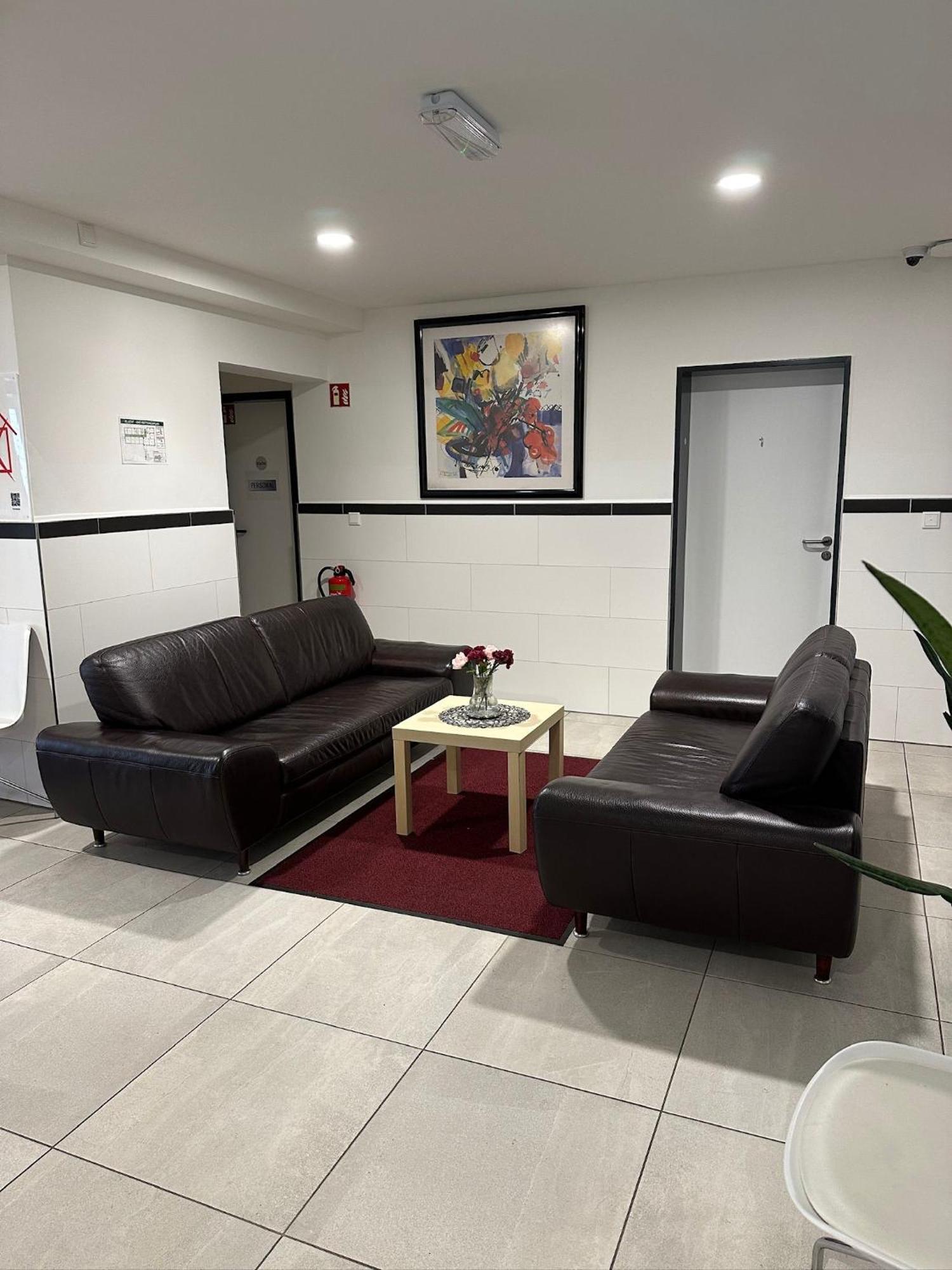 Mk Hostel Oyten - Free Wifi & Parking - 24H Check-In Esterno foto