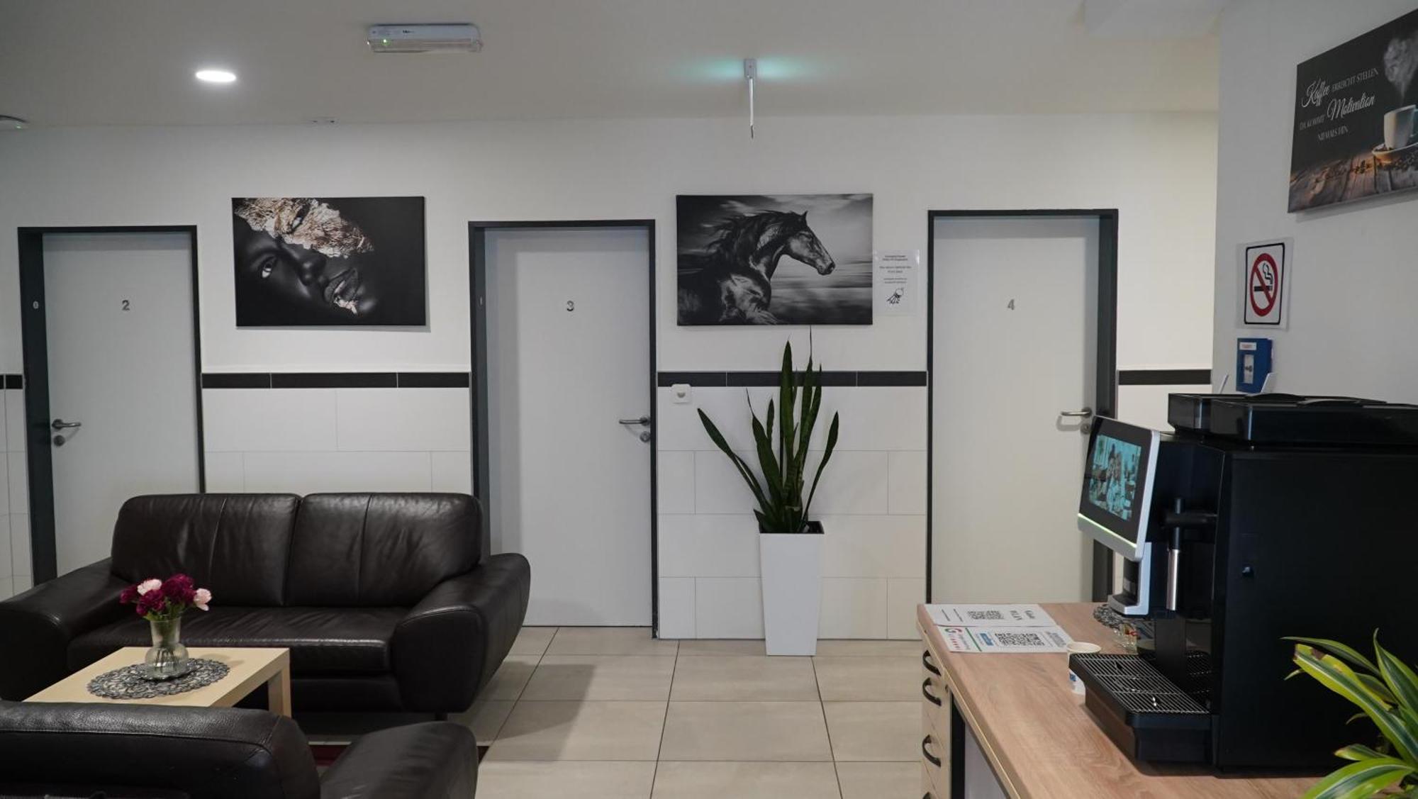 Mk Hostel Oyten - Free Wifi & Parking - 24H Check-In Esterno foto