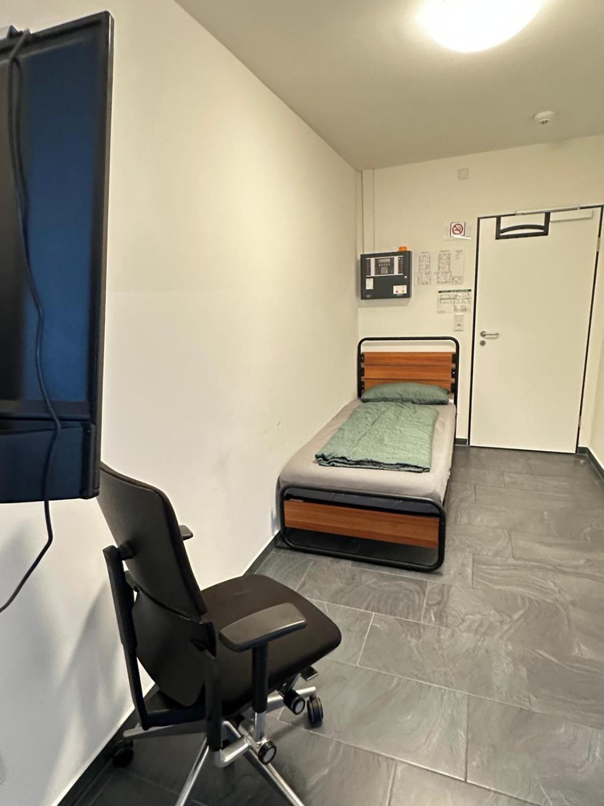 Mk Hostel Oyten - Free Wifi & Parking - 24H Check-In Esterno foto