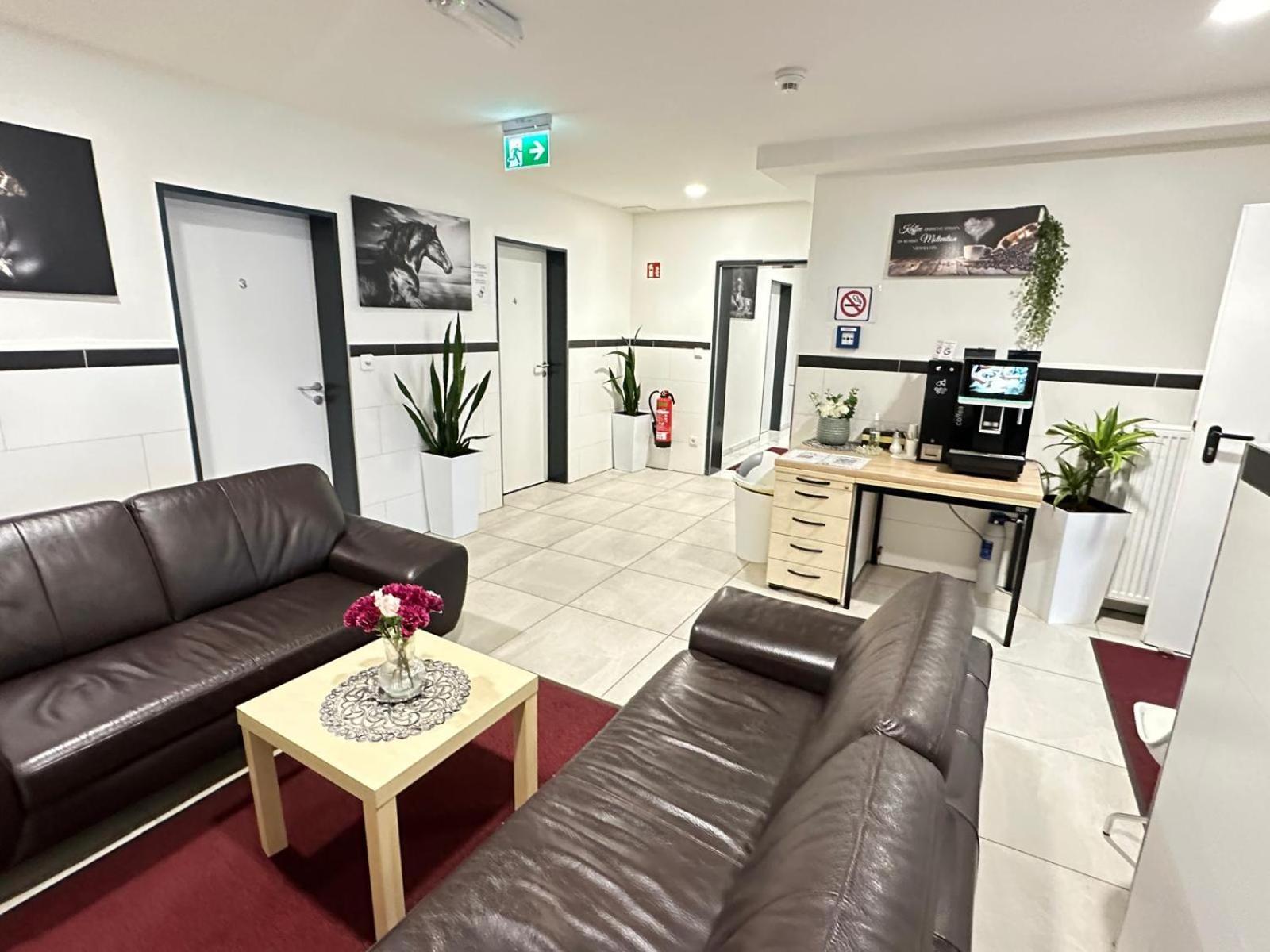 Mk Hostel Oyten - Free Wifi & Parking - 24H Check-In Esterno foto
